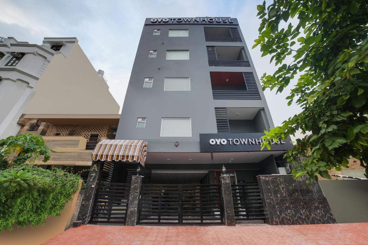新德里 Oyo Townhouse 019 Anand Vihar酒店 外观 照片