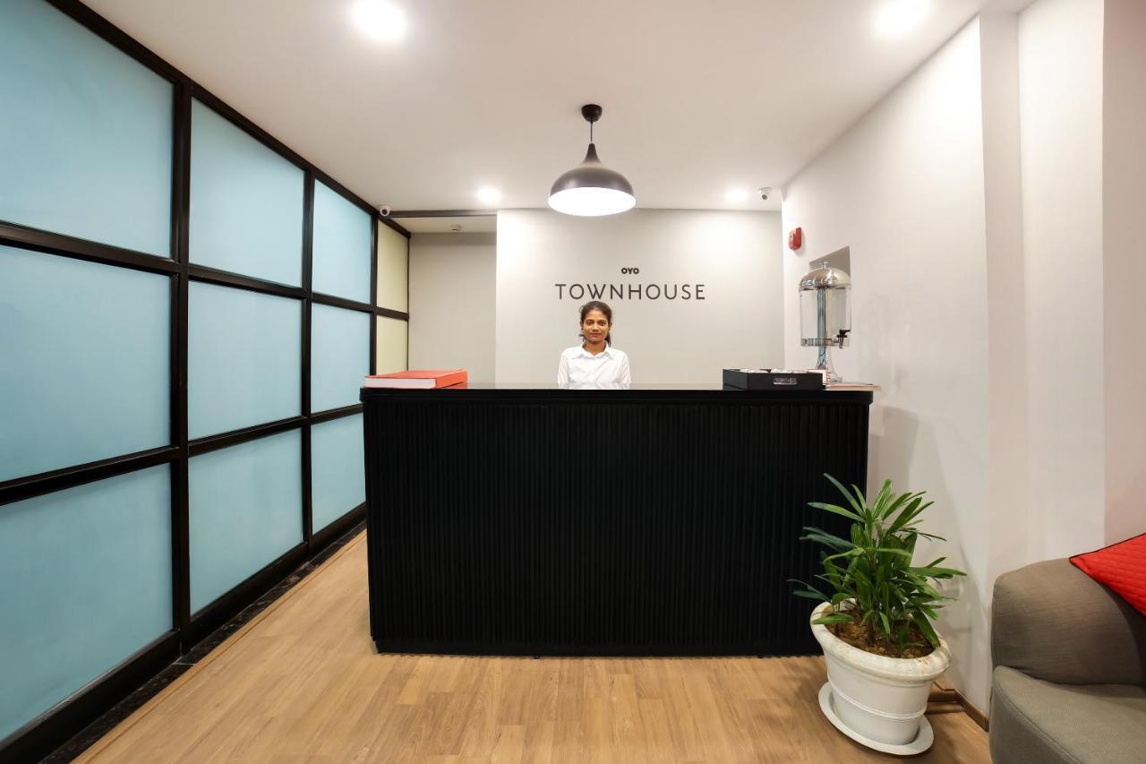 新德里 Oyo Townhouse 019 Anand Vihar酒店 外观 照片