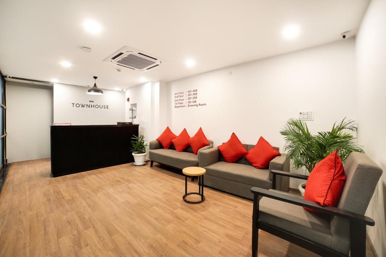 新德里 Oyo Townhouse 019 Anand Vihar酒店 外观 照片